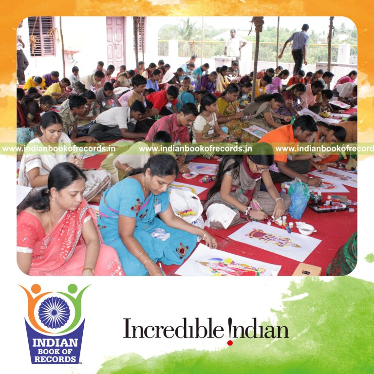 group of artists painting the same picture simultaneously at single venue for record in Indian Book of Records