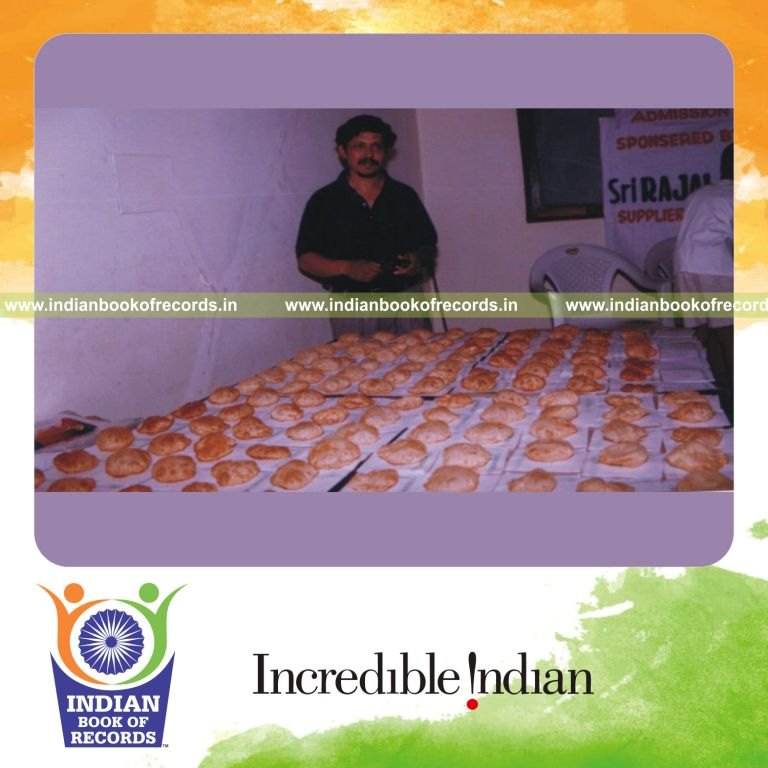 male individual preparing maximum poories within one hour for Indian Book of Records